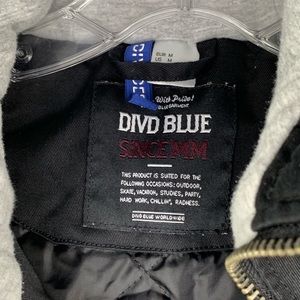 divd blue jacket